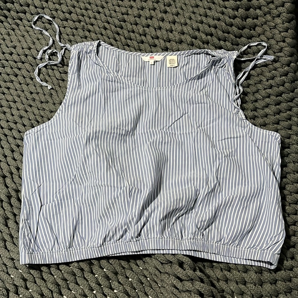Levi’s striped tank